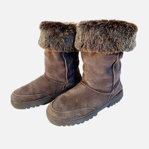 Rampage Brown Suede Leather Fur Lined Cuff Boots Style Ashlee Rubber Bottom 🟤